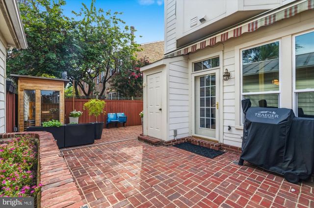 901 BERNARD ST, Alexandria, VA 22314