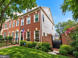 901 BERNARD ST, Alexandria, VA 22314