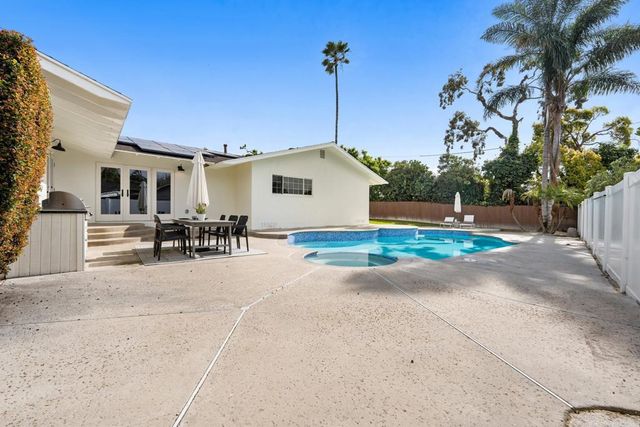 1501 Chatsworth Boulevard, San Diego, CA 92107