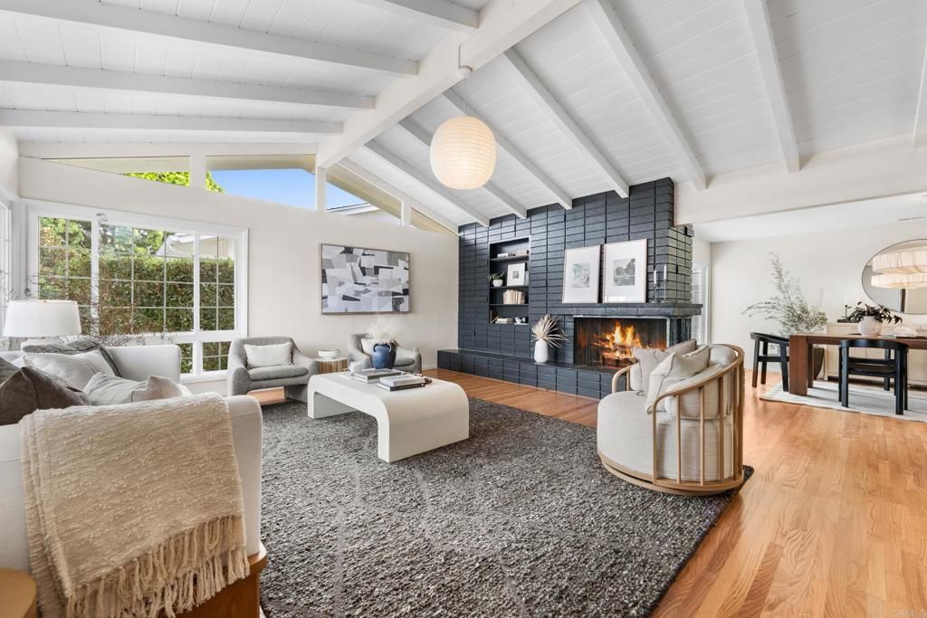 1501 Chatsworth Boulevard, San Diego, CA 92107