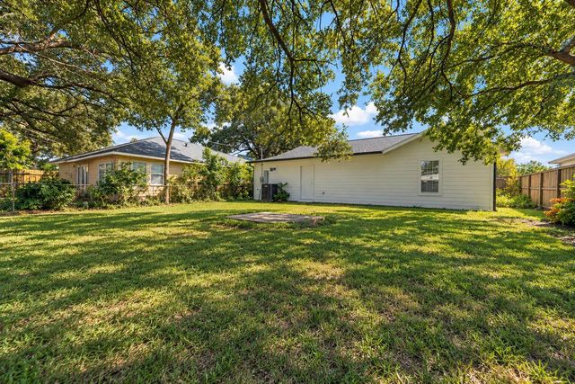 1406 Locklaine Drive, Pasadena, TX 77502