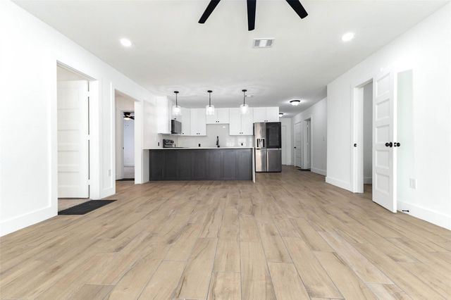 1406 Locklaine Drive, Pasadena, TX 77502