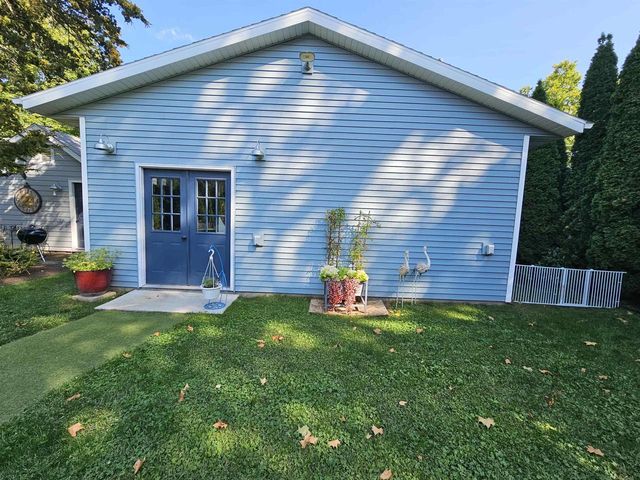 1106 Madison Street, Sauk City, WI 53583