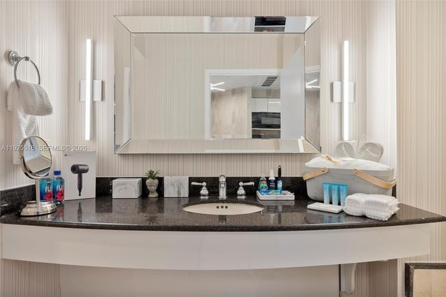 18001 Collins Avenue 2512, Sunny Isles Beach, FL 33160