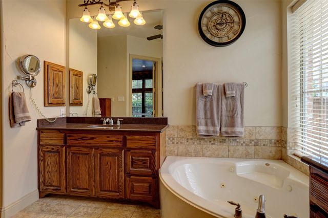 2617 Queen Elaine Drive, Lewisville, TX 75056