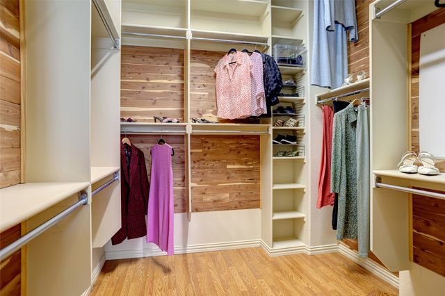 2617 Queen Elaine Drive, Lewisville, TX 75056