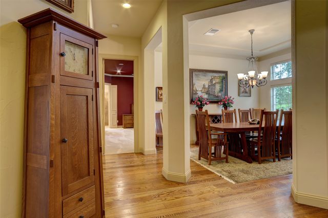 2617 Queen Elaine Drive, Lewisville, TX 75056