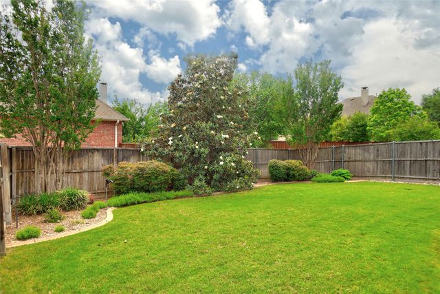 2617 Queen Elaine Drive, Lewisville, TX 75056