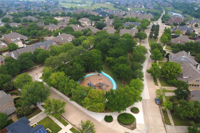 2617 Queen Elaine Drive, Lewisville, TX 75056