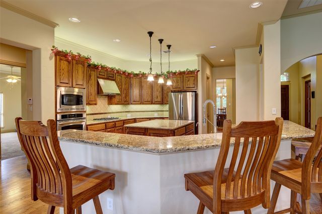 2617 Queen Elaine Drive, Lewisville, TX 75056