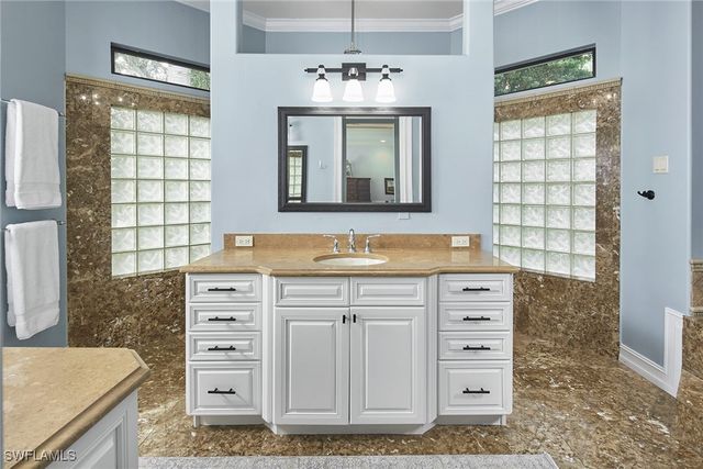 1900 Tiller TER, Naples, FL 34102