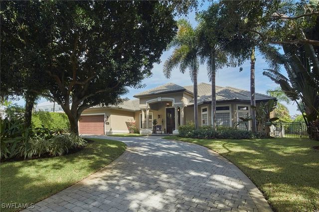 1900 Tiller TER, Naples, FL 34102