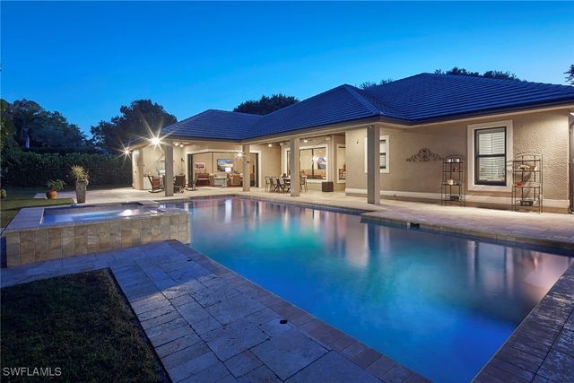 1900 Tiller TER, Naples, FL 34102