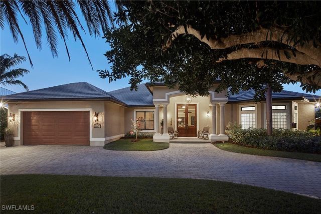 1900 Tiller TER, Naples, FL 34102