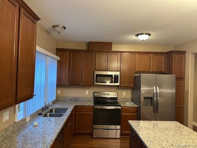 188 Sea Breeze Drive 13, Detroit, MI 48214