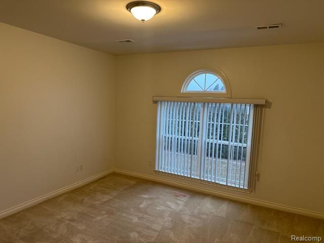 188 Sea Breeze Drive 13, Detroit, MI 48214