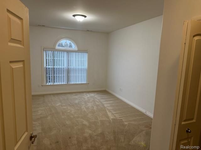 188 Sea Breeze Drive 13, Detroit, MI 48214