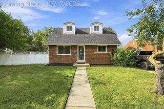 21201 E 12 Mile Road, St. Clair Shores, MI 48081
