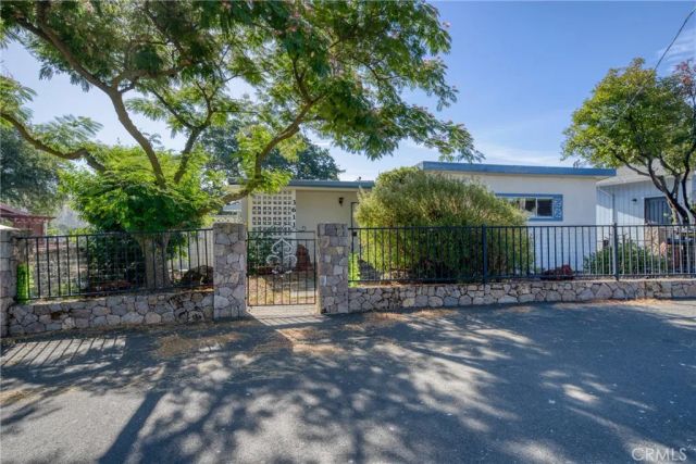 3611 Oak Drive, Clearlake, CA 95422