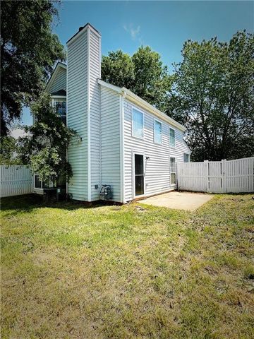 2715 Barnwood Crossing, Duluth, GA 30097