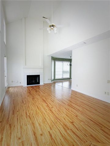 2715 Barnwood Crossing, Duluth, GA 30097