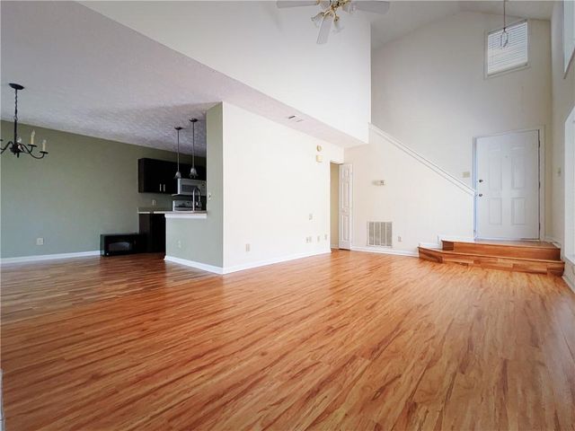 2715 Barnwood Crossing, Duluth, GA 30097
