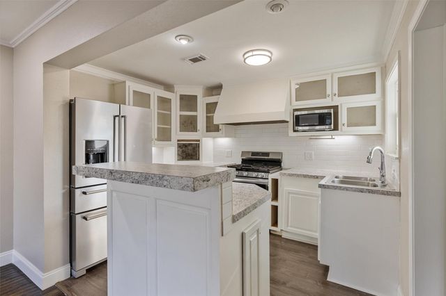 918 Martha Street, Deer Park, TX 77536