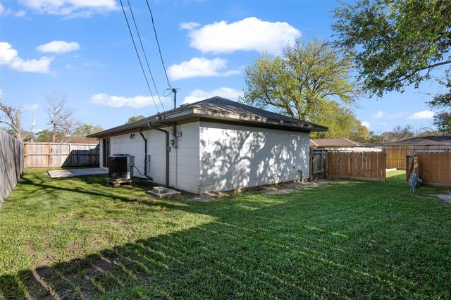 918 Martha Street, Deer Park, TX 77536