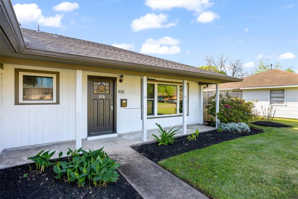 918 Martha Street, Deer Park, TX 77536