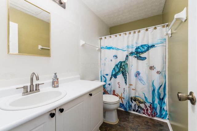 4377 Culburn Park Drive, Grove City, OH 43123