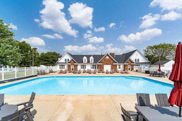 4377 Culburn Park Drive, Grove City, OH 43123