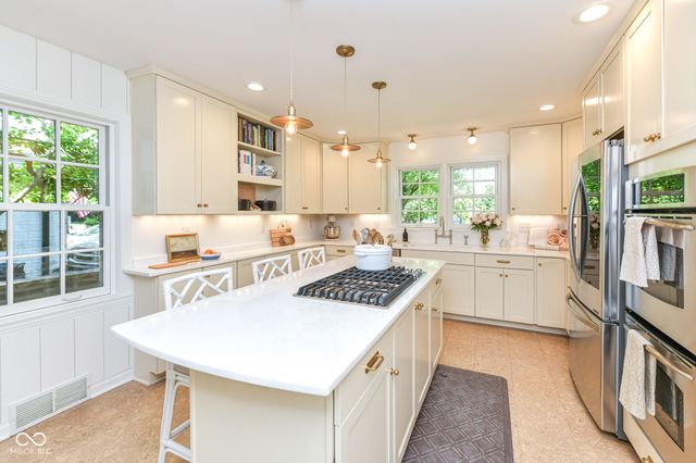 5939 Gladden Drive, Indianapolis, IN 46220