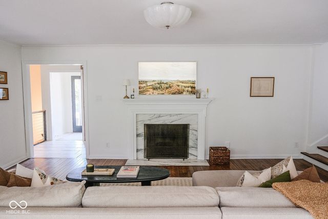 5939 Gladden Drive, Indianapolis, IN 46220