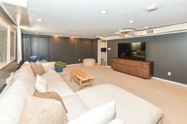 5939 Gladden Drive, Indianapolis, IN 46220