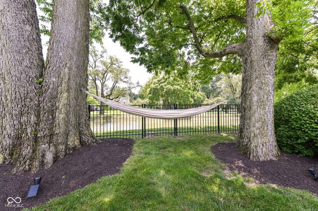 5939 Gladden Drive, Indianapolis, IN 46220