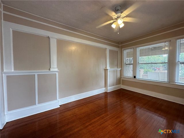 420 W San Antonio Street, San Marcos, TX 78666