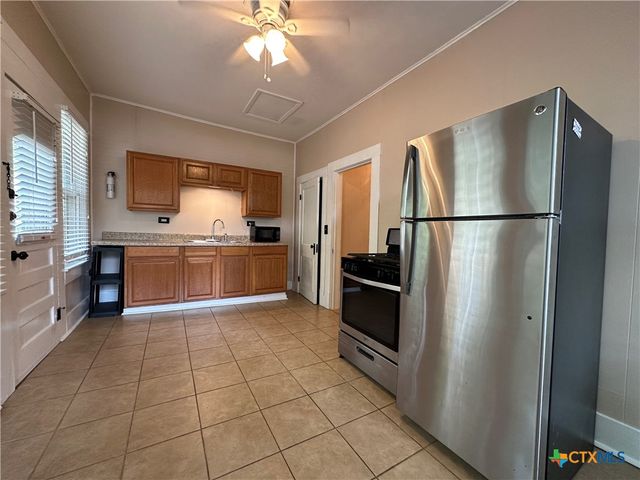 420 W San Antonio Street, San Marcos, TX 78666