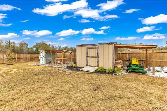 28 Trotter's View Road, Deatsville, AL 36022