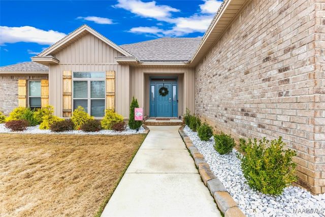 28 Trotter's View Road, Deatsville, AL 36022