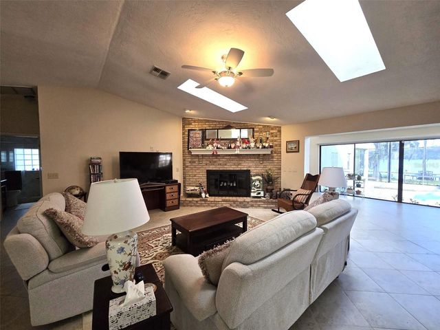 6121 S SUNWAY POINT, Floral City, FL 34436