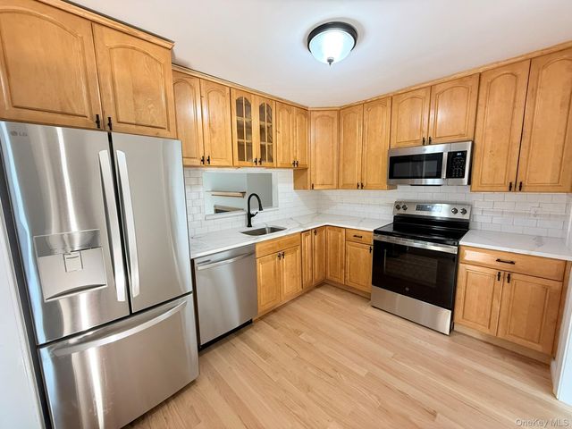 317 Cornwall Meadows Lane, Patterson, NY 12563
