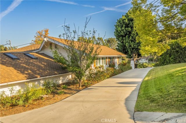 8408 La Sierra Avenue, Whittier, CA 90605