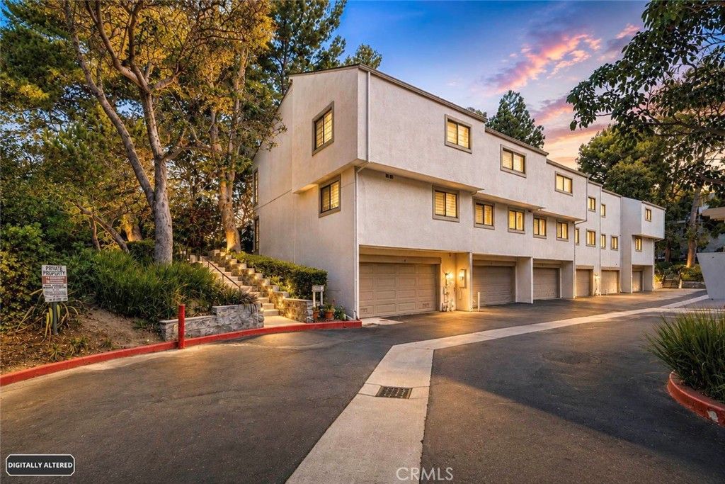 Image 1 of property listing at 3623 W Hidden Lane D, Rolling Hills Estates, CA 90274