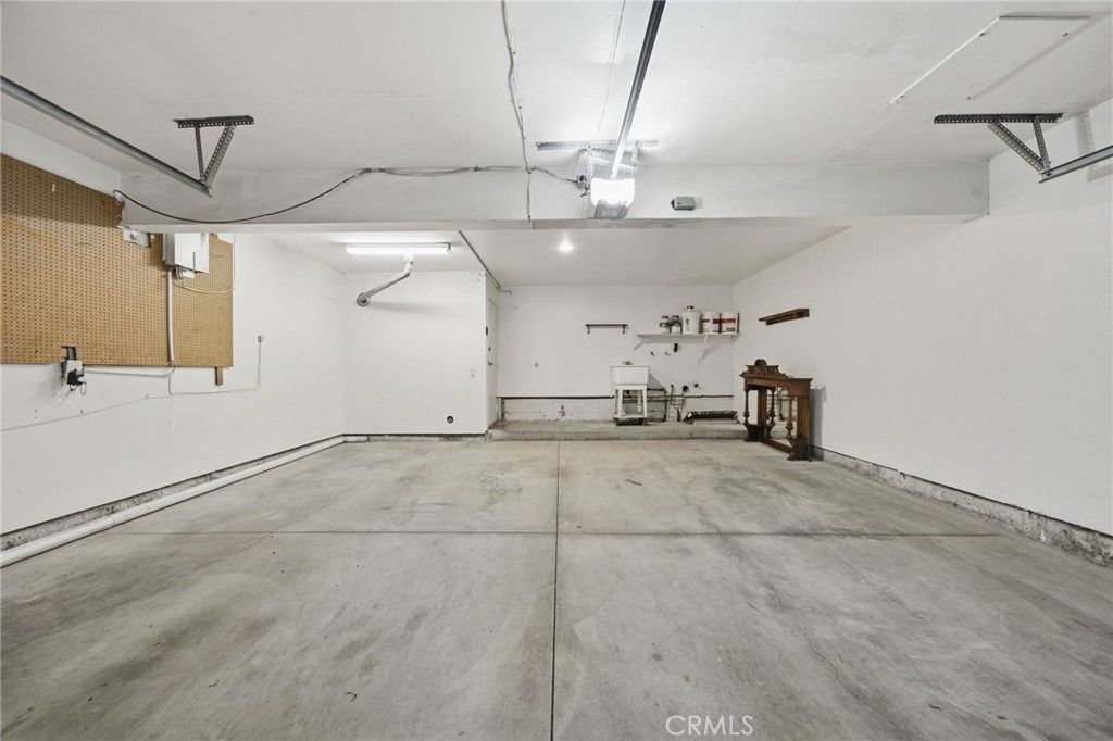 Image 23 of property listing at 3623 W Hidden Lane D, Rolling Hills Estates, CA 90274