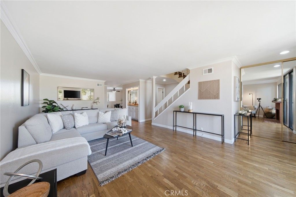 Image 3 of property listing at 3623 W Hidden Lane D, Rolling Hills Estates, CA 90274