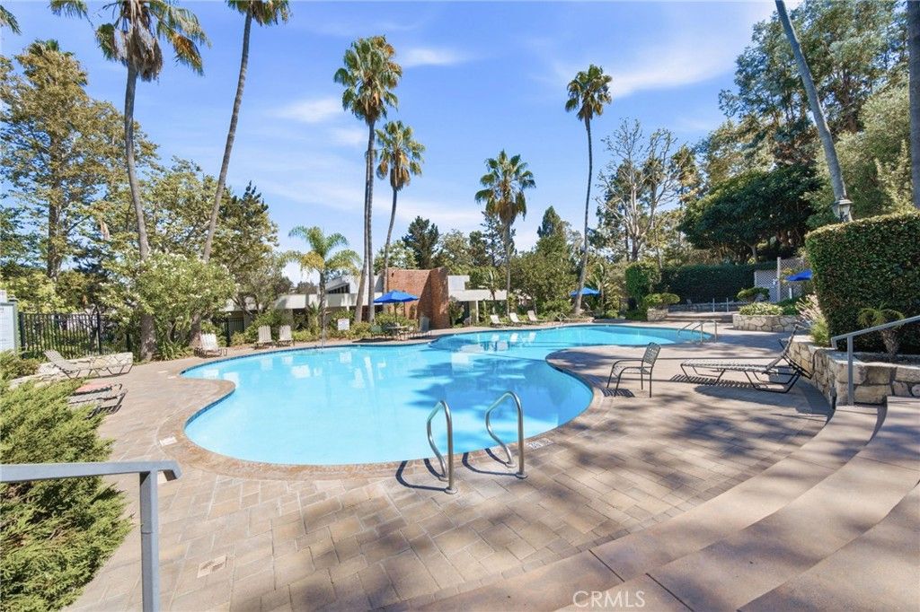 Image 33 of property listing at 3623 W Hidden Lane D, Rolling Hills Estates, CA 90274