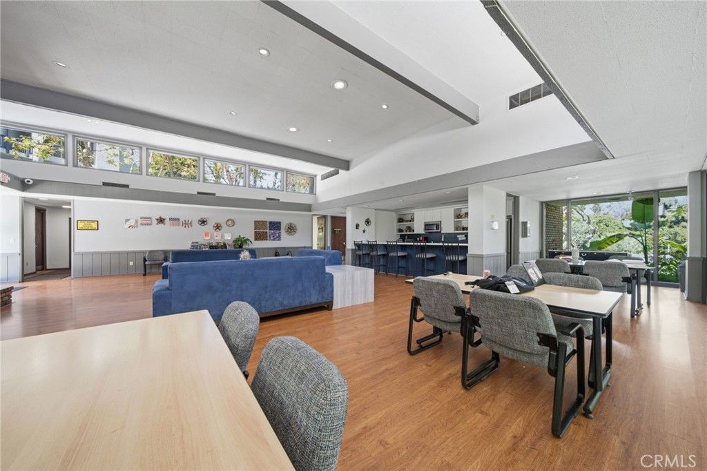 Image 38 of property listing at 3623 W Hidden Lane D, Rolling Hills Estates, CA 90274