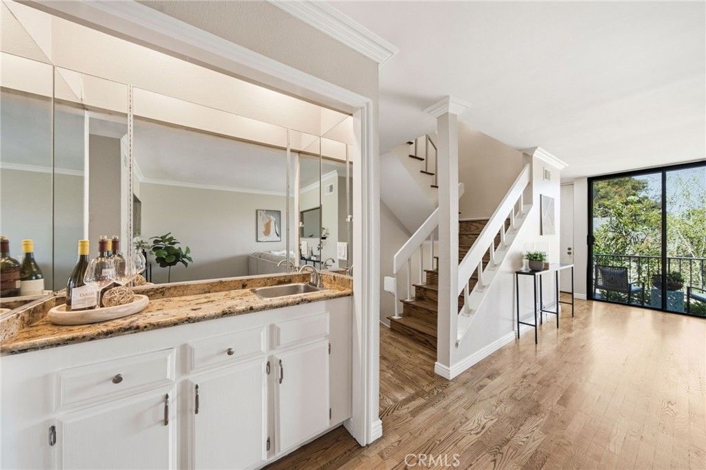 Image 5 of property listing at 3623 W Hidden Lane D, Rolling Hills Estates, CA 90274