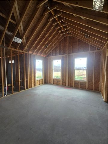 14836 Tikaani Drive, Siloam Springs, AR 72761