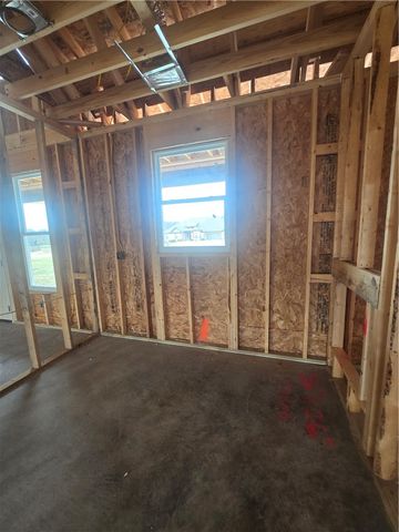 14836 Tikaani Drive, Siloam Springs, AR 72761